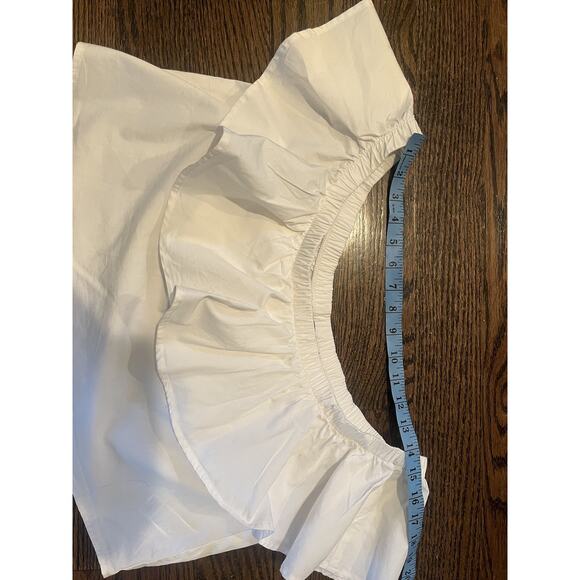 Forever 21 Off-the-shoulder ruffled crop top Sz. L white NWOT - Picture 6 of 7